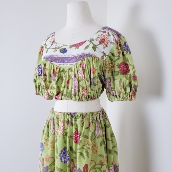 Floral skirt set peasant milk maid top knee length a-line full skirt blouse - Picture 9 of 16